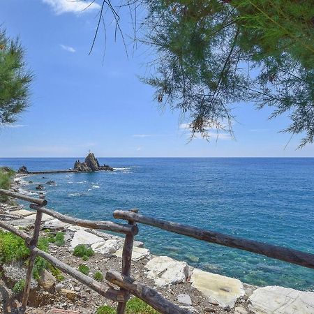 Nice Apartment In Moneglia With House Sea View Esterno foto
