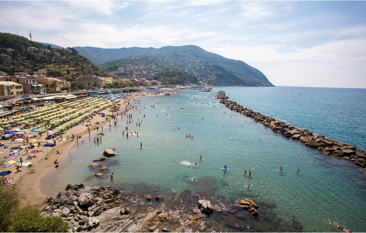 Nice Apartment In Moneglia With House Sea View Esterno foto